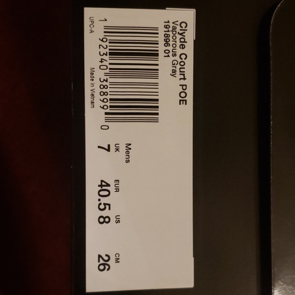 Sneakers - Picture 2 of 8